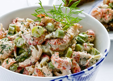 salat med krebsehaler salat med krebsehaler